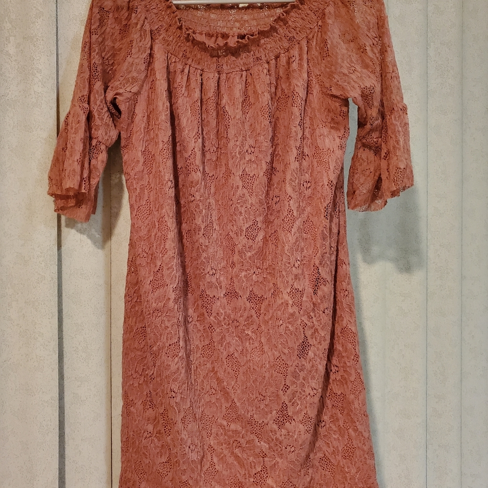 Super cute lace dress
